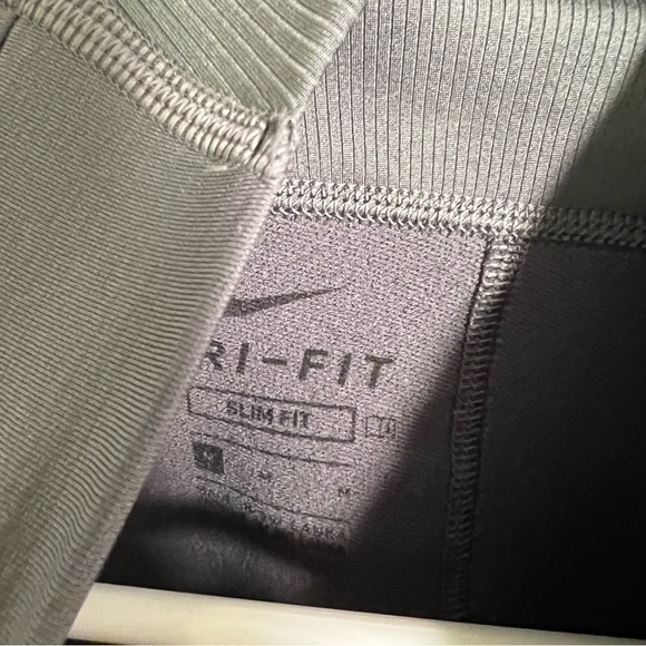 Nike Pro Dri-FIT Mock Collar Training T-Shirt Iron Grey M - Picture 11 of 12